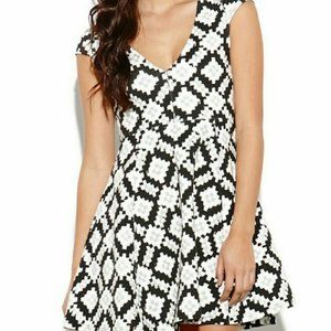 MINKPINK Southwestern Print Cap Sleeve Dress - Size S